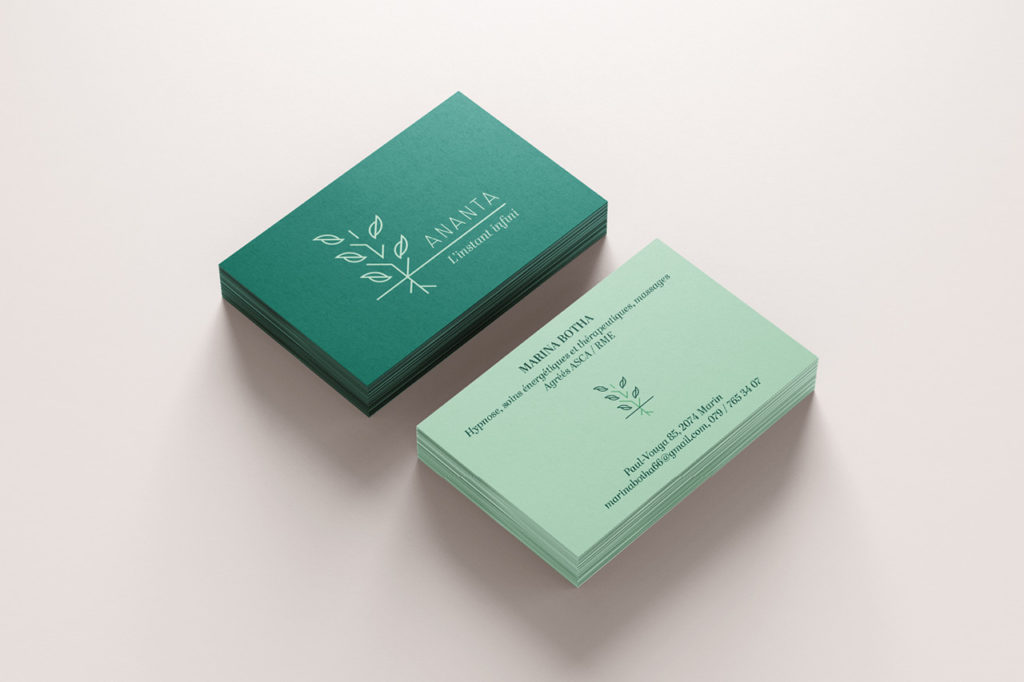 ananta-business-card-carte-visite-vert-hypnose-soins-énergétiques-massages-blanc-branding-identité-visuelle-atelier-tertre